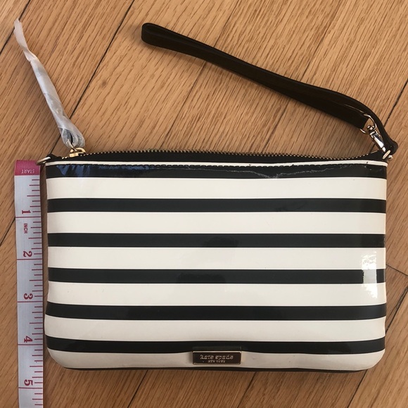 Kate Spade Striped Wristlet NWOT - Picture 1 of 6
